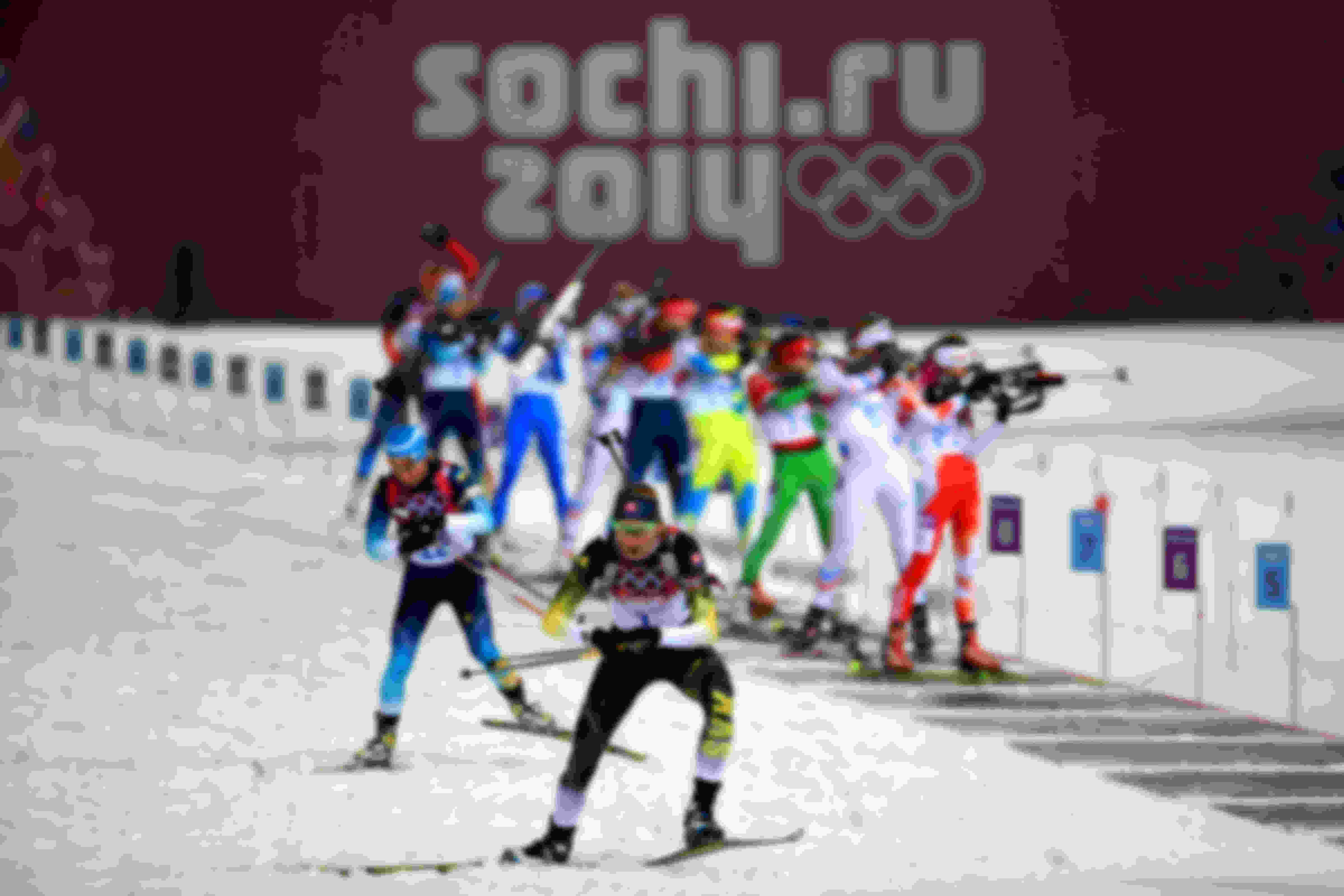 Anastasiya Kuzmina in uscita dal poligono nella gara Olimpica a Sochi