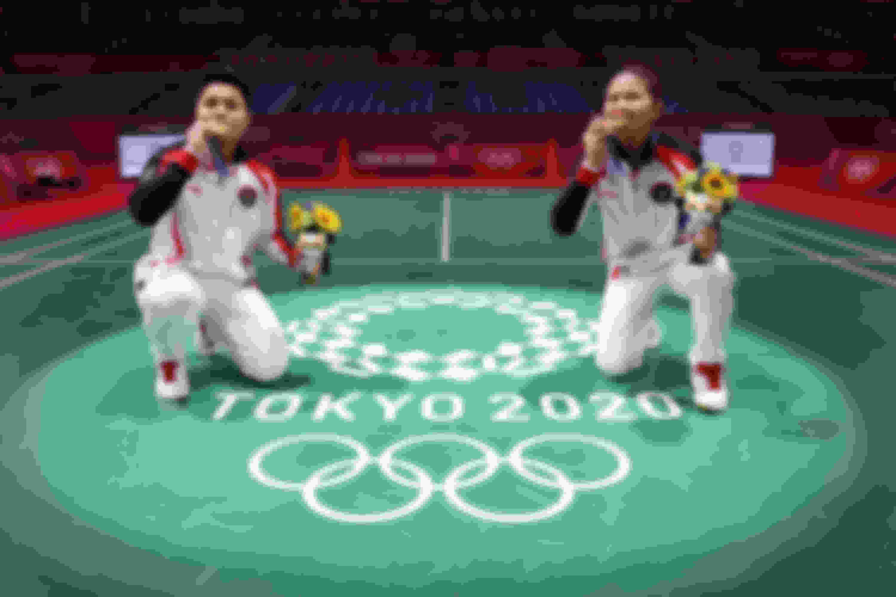 टोक्यो 2020 महिला युगल स्वर्ण पदक विजेता