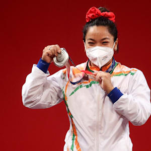 Mirabai Chanu Biography Records Medals And Age