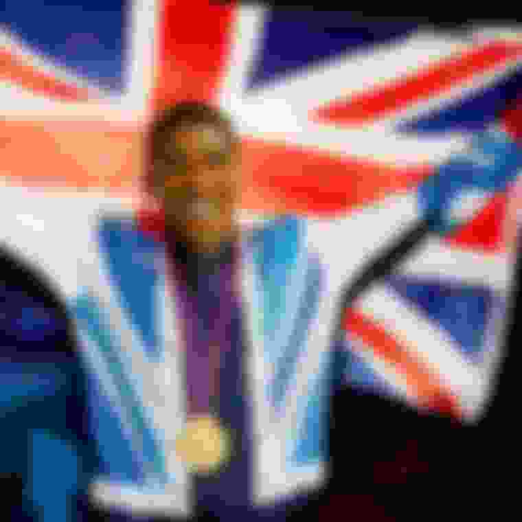 Joshua gets gold medal in men's super heavyweight boxing in London 2012