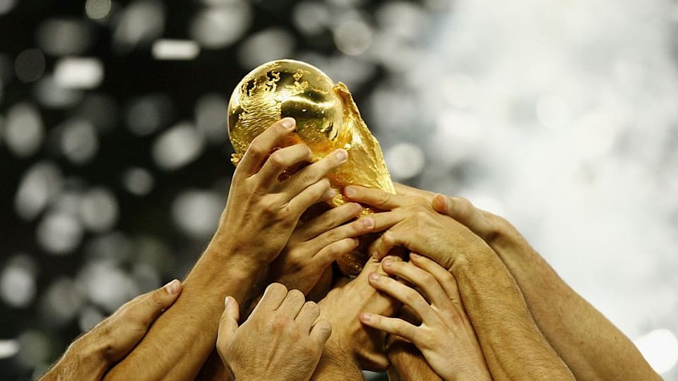 FIFA World Cup trophy_GettyImages-71403863