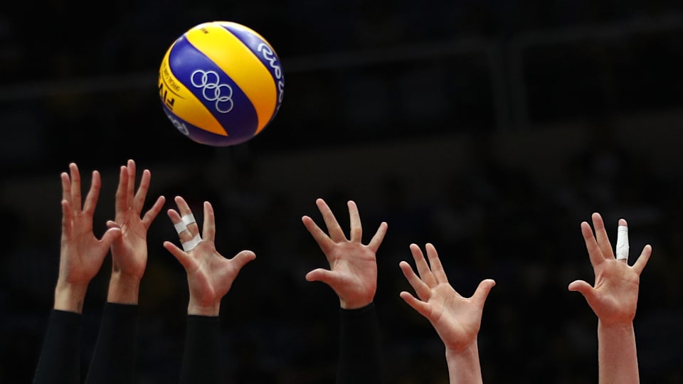 バレーボール 天皇杯準決勝 決勝は東レアローズ対ジェイテクトstings