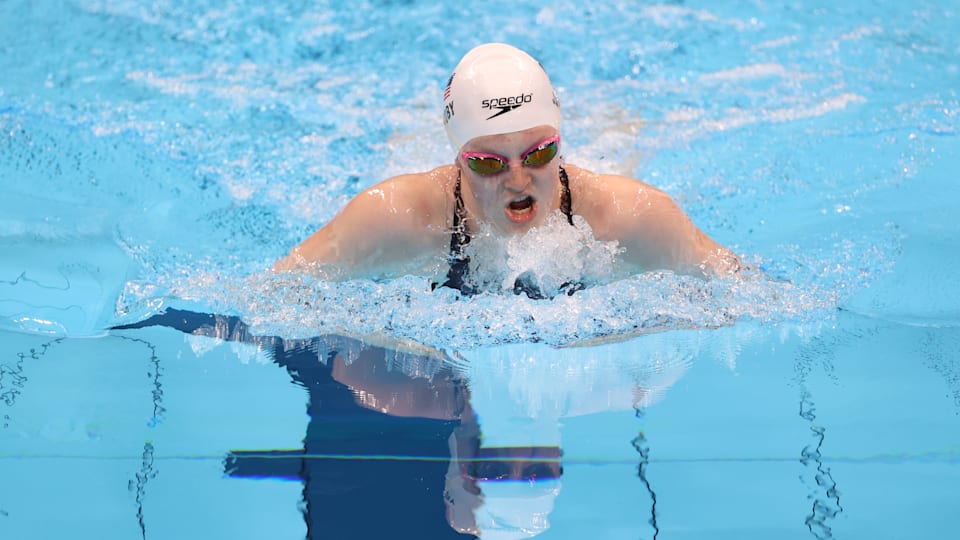 Natación, 100 m braza femeninos Lydia Jacoby, de 17 años, gana el oro