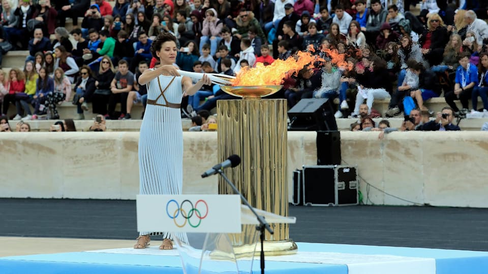 PyeongChang takes receipt of the Olympic flame