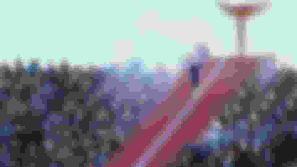 Sapporo_1972_torch_hero