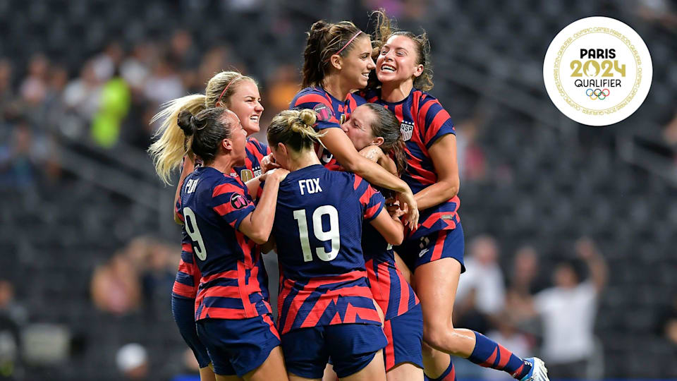 Alex Morgan of USA celebrates with teammates after scoring her team's first goal during the championship match between United States and Canada as part of the 2022 Concacaf W Championship at BBVA Stadium.