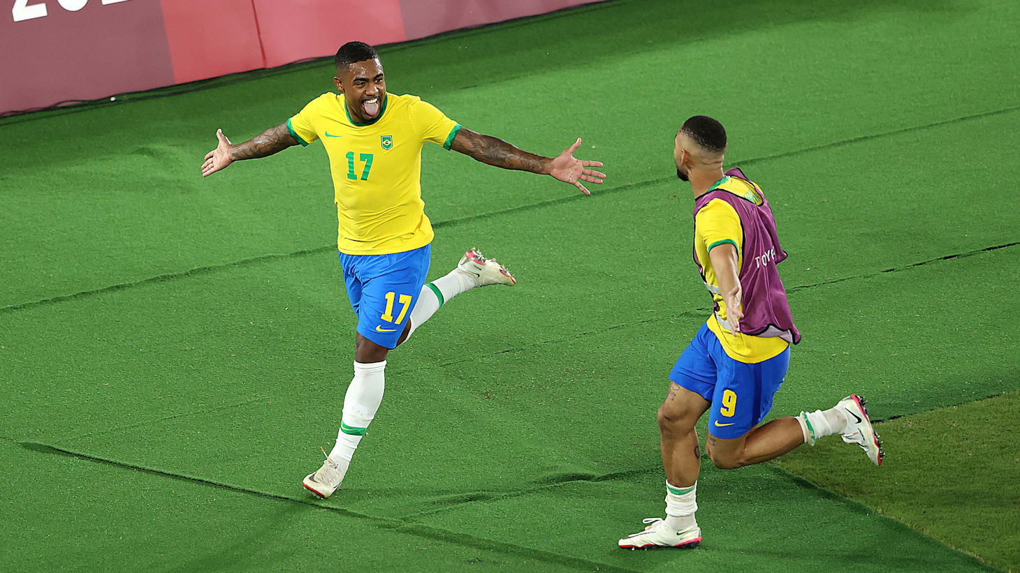 東京 の男子サッカー最高の瞬間