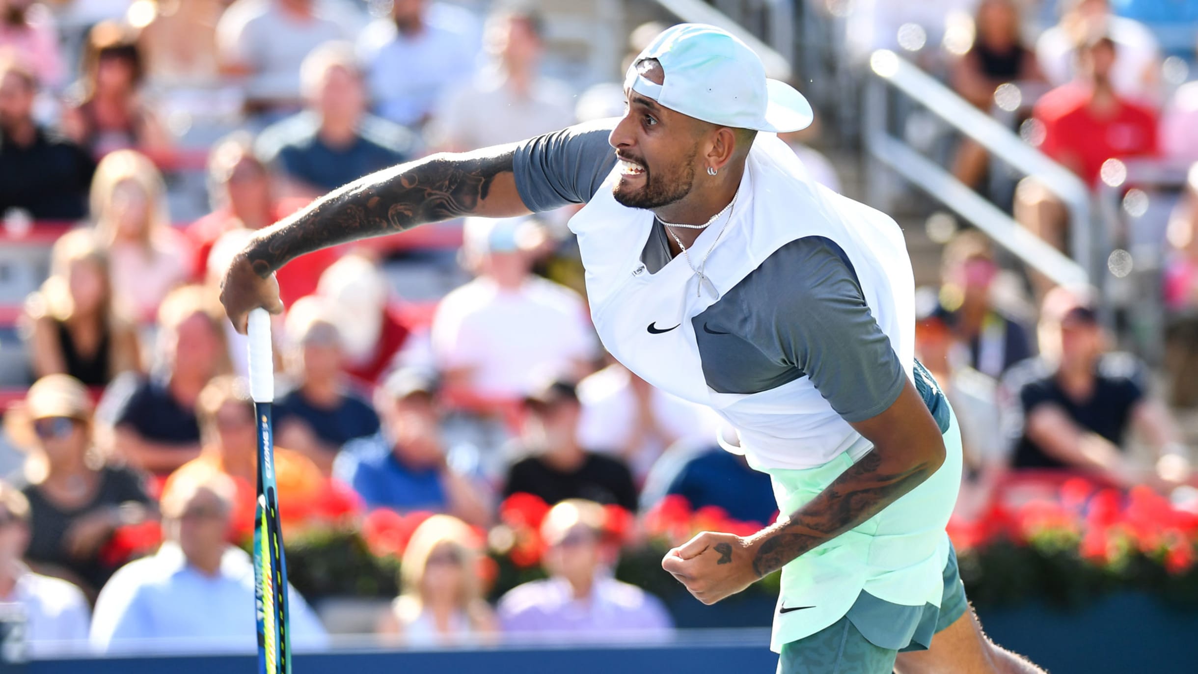 ニック キリオス ダニール メドベージェフを下す 西岡良仁は黒星 テニス ナショナルバンクop第5日