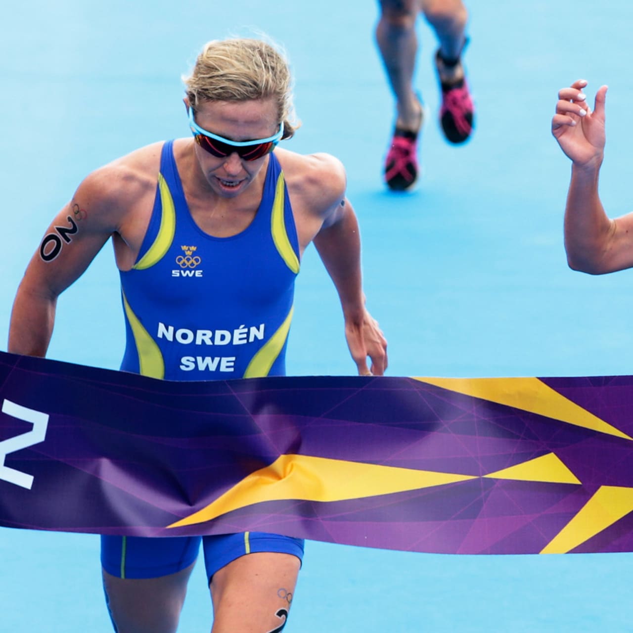 ロンドン12トライアスロン女子 驚きの写真判定