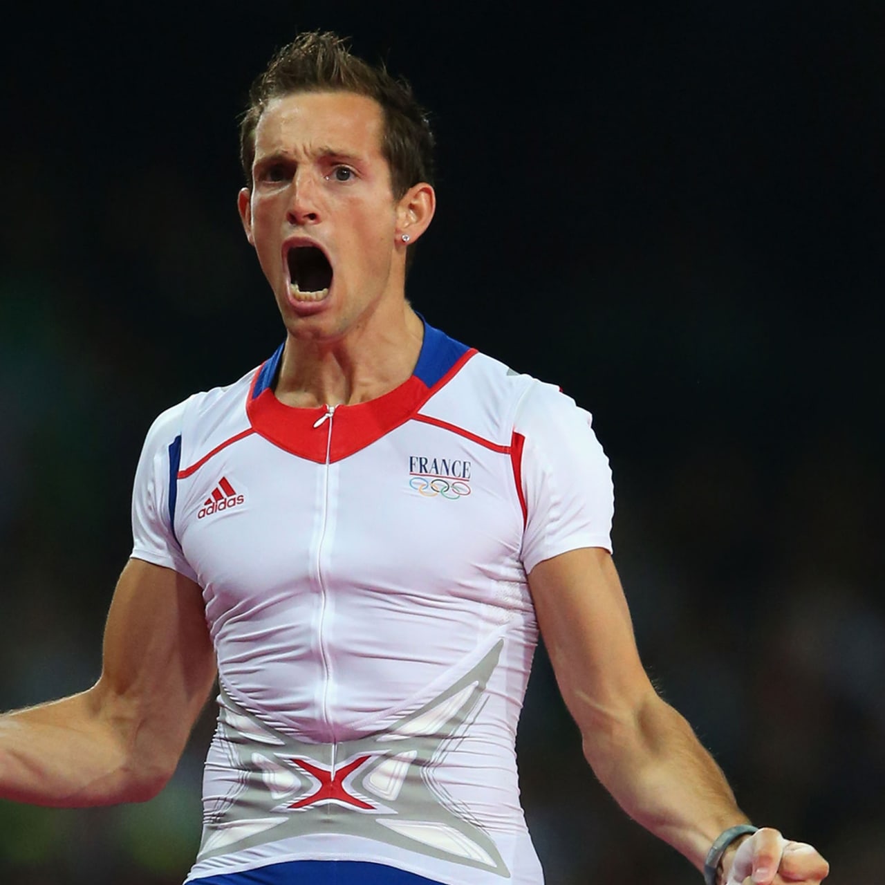 ラビレニ ロンドン12の棒高跳で記録更新