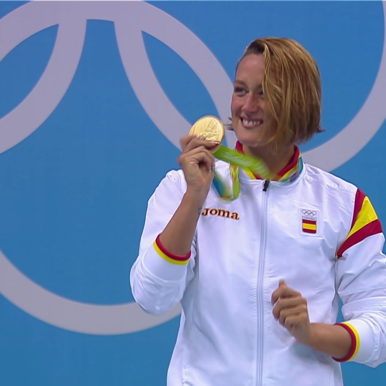 ベルモンテがスペイン初の競泳金メダリストに