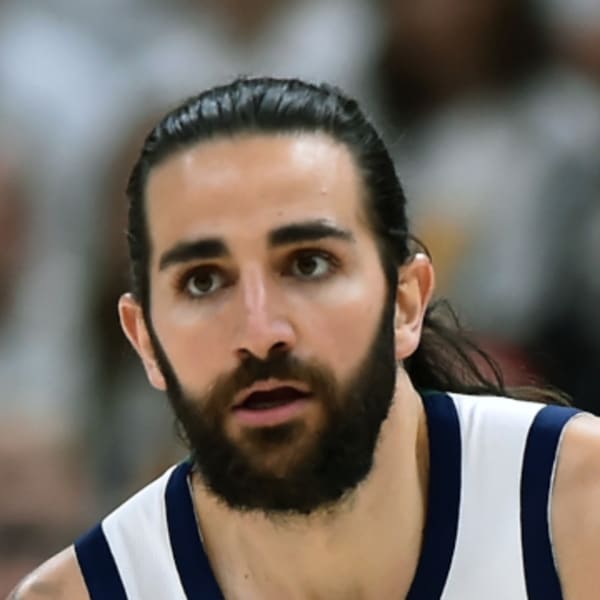 Ricky Rubio Jugador De Baloncesto Biografia Medalla Olimpica Edad Y Estadisticas