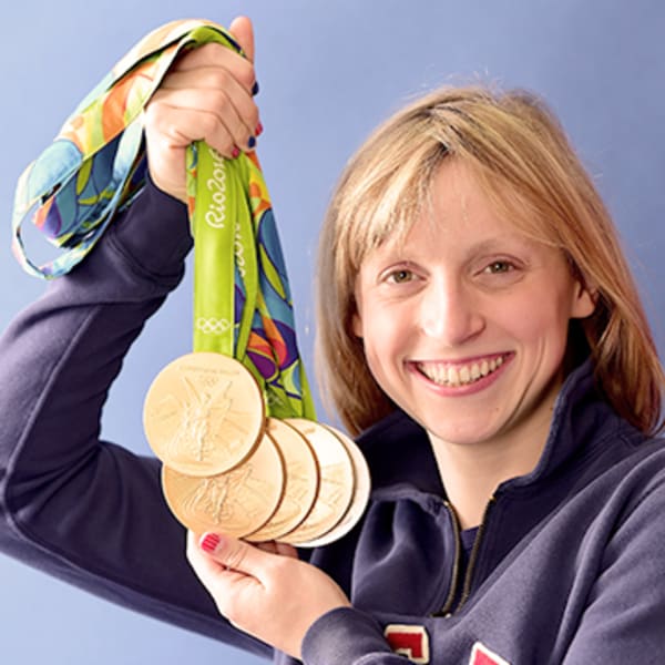 Katie Ledecky Biografie Olymp Medaillen Rekorde Und Alter