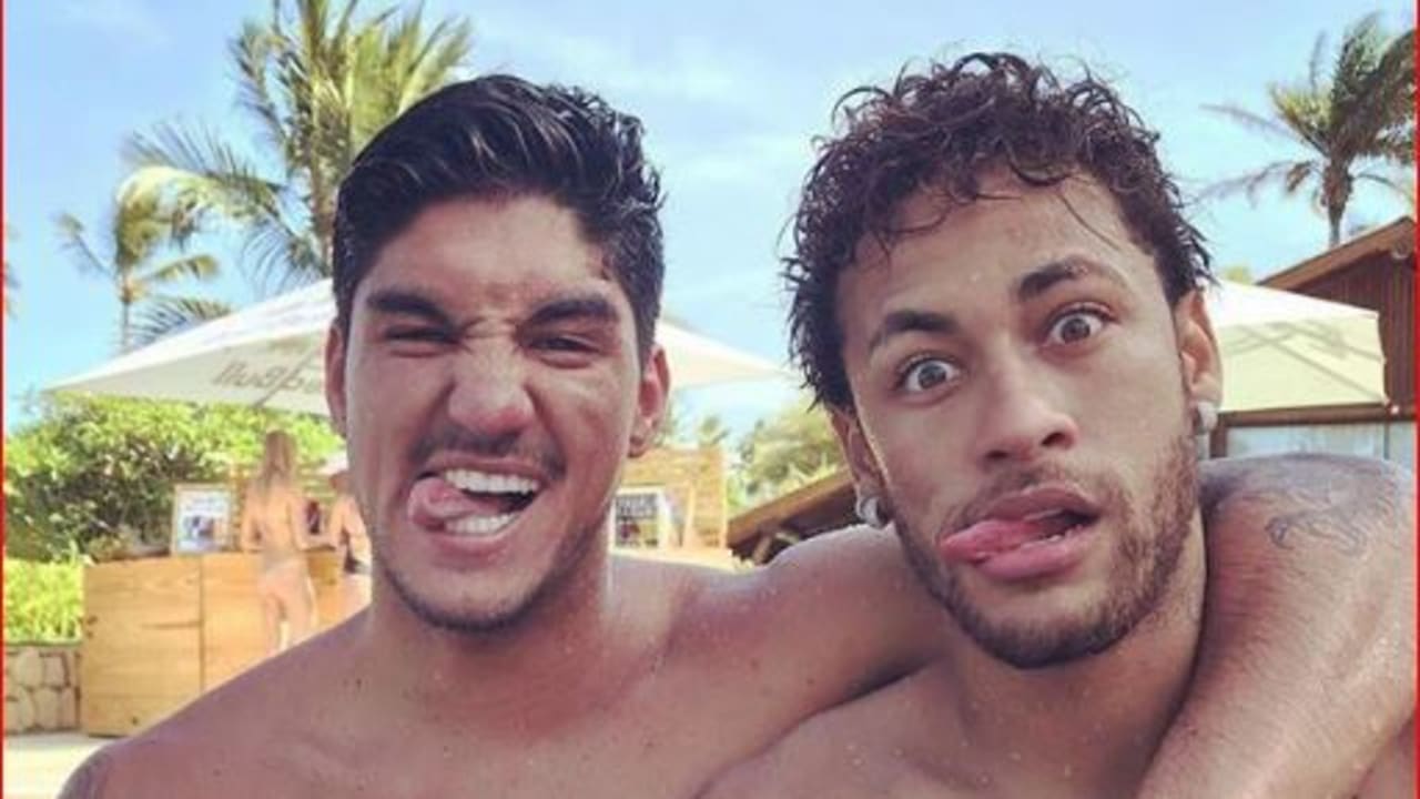 Brazilian Friends Neymar And Gabriel Medina Have Returned To Competition This Is How Their Bromance Started