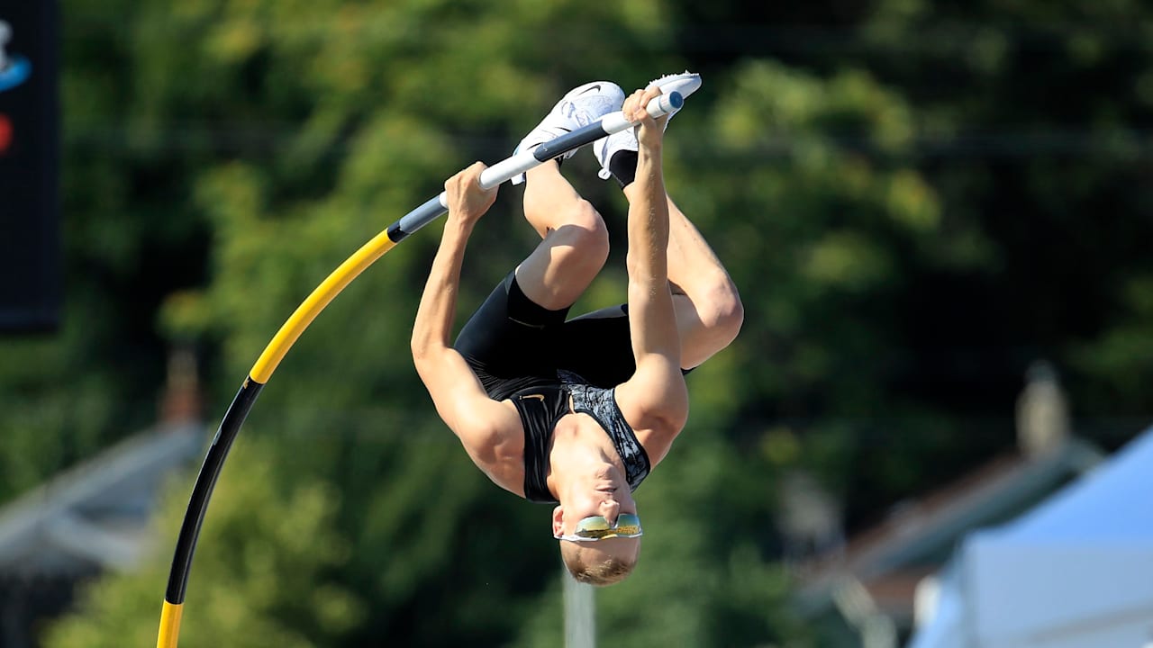 陸上の全米選手権 男子棒高跳びはケンドリクスが優勝 今季世界最高の6m06