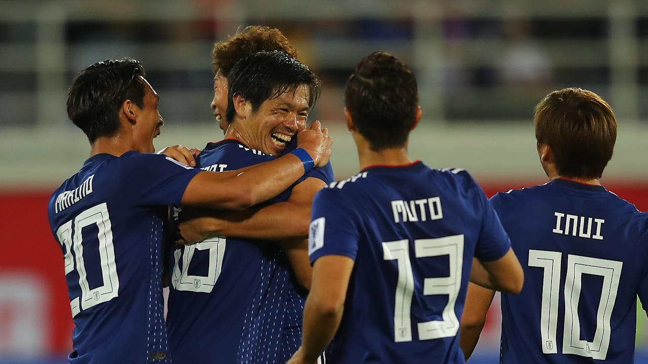 Afcアジアカップ19 日本がウズベキスタンを下しf組1位突破 武藤 塩谷弾で逆転勝利