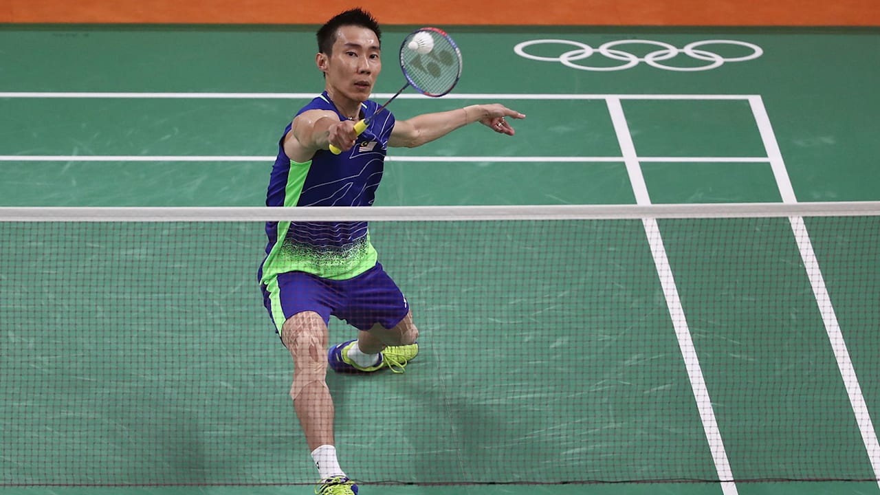 Lee Chong Wei back on the badminton court after beating ...