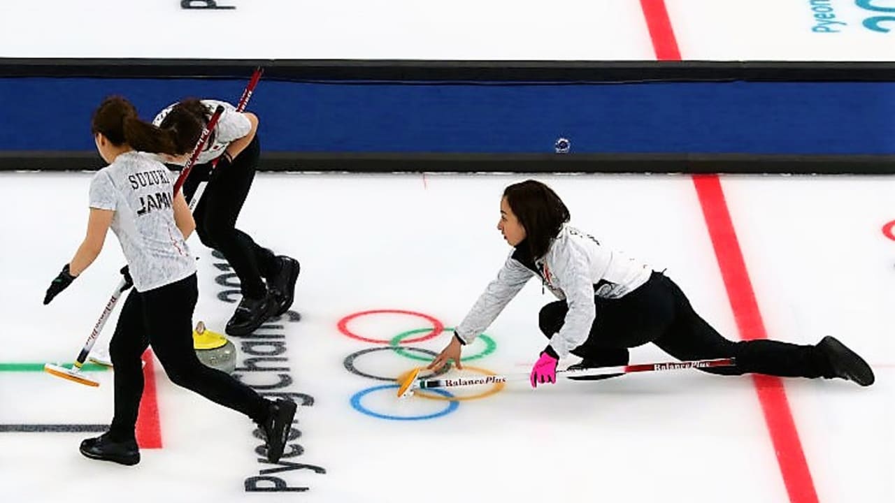 カーリング女子世界選手権 日本代表の中部電力は3位決定戦に