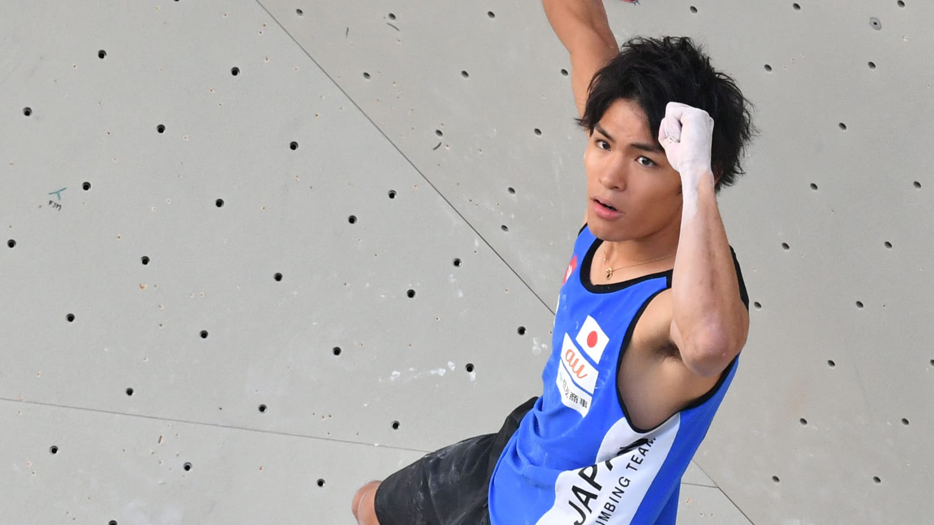 Ifscクライミング ワールドカップベイル大会2日目 大会2位の楢崎智亜がw杯総合優勝 緒方良行も総合3位に