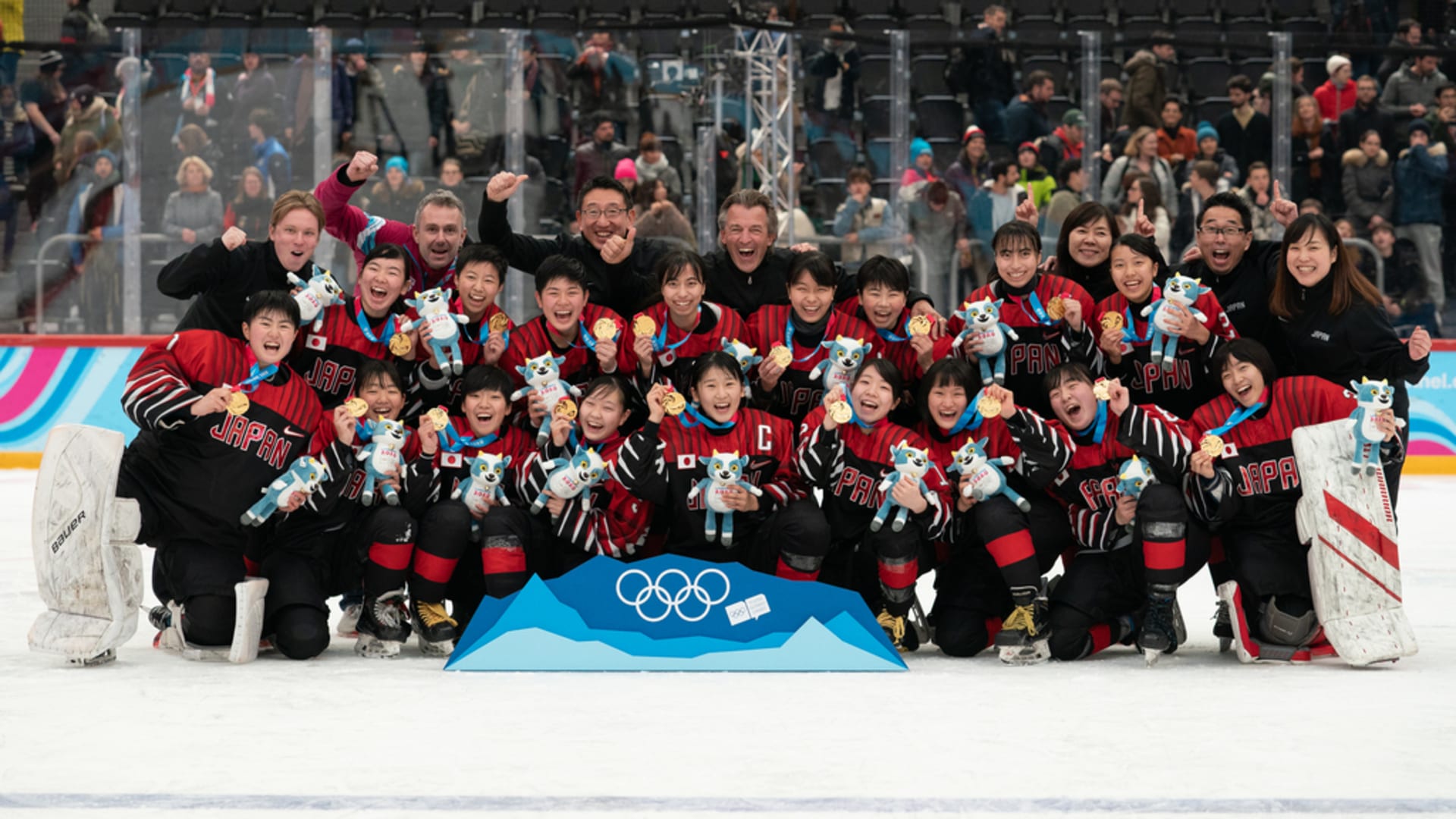 日本は スウェーデンに圧勝で初優勝 冬季ユースオリンピック 女子アイスホッケー 決勝