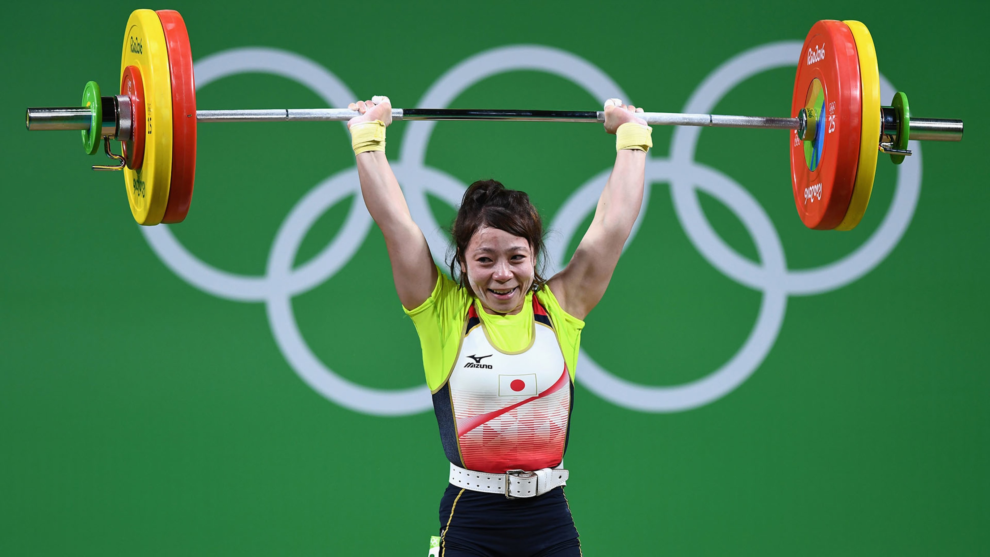 女子ウエイトリフティング 三宅宏実 八木かなえら五輪経験者が成長を遂げる年はメダルラッシュも