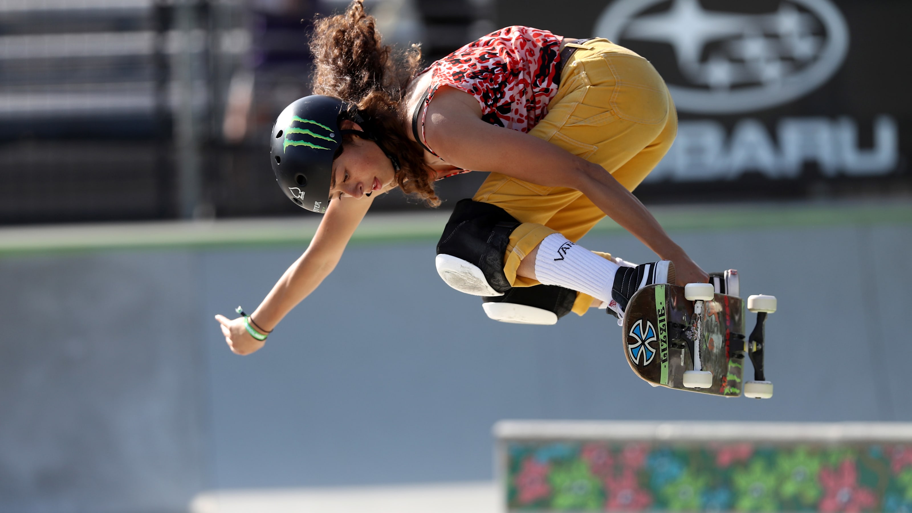 lizzie armanto skateboarders