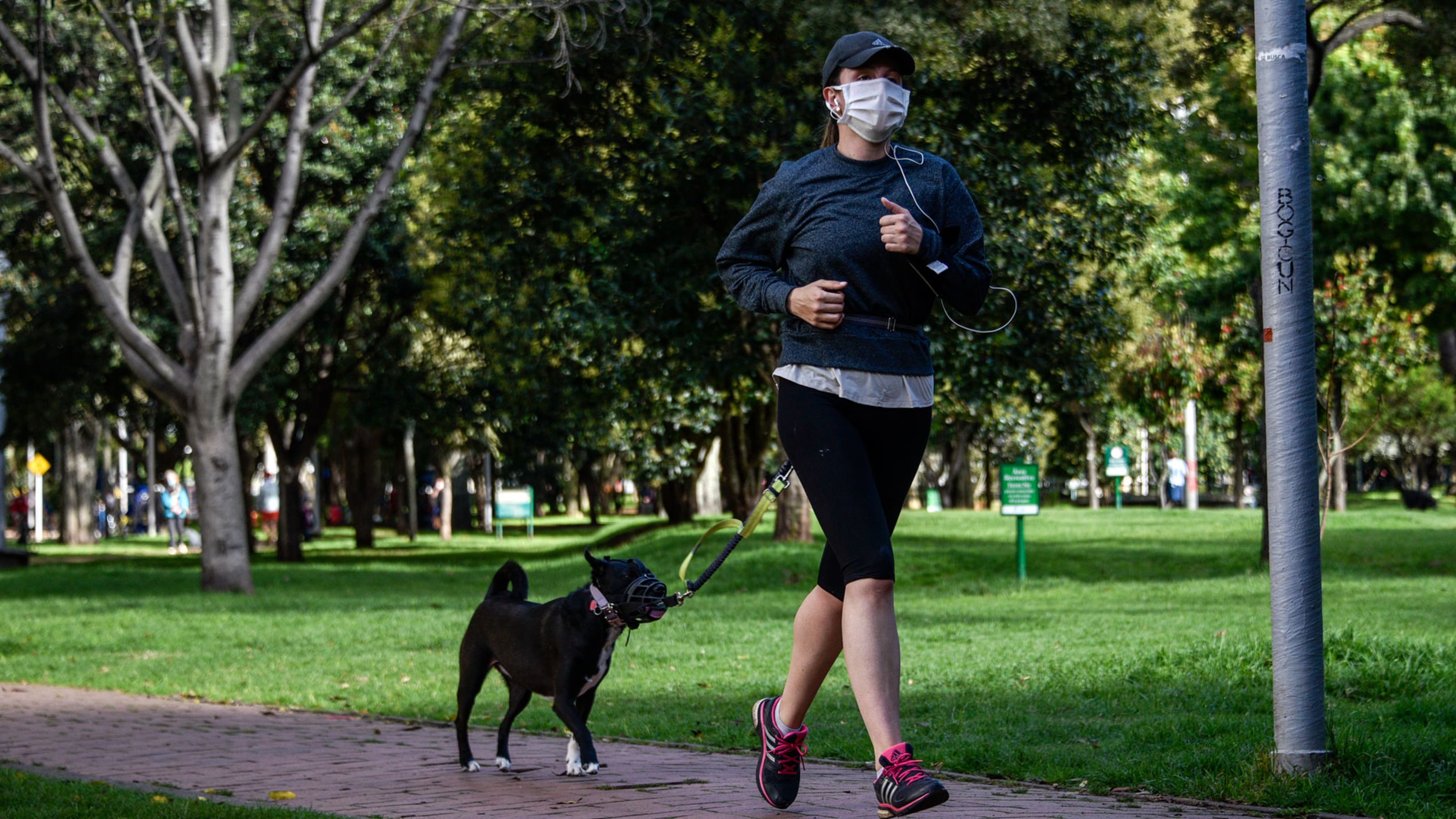 日本臨床スポーツ医学会と日本臨床運動療法学会が屋外運動時のマスク着用に提言