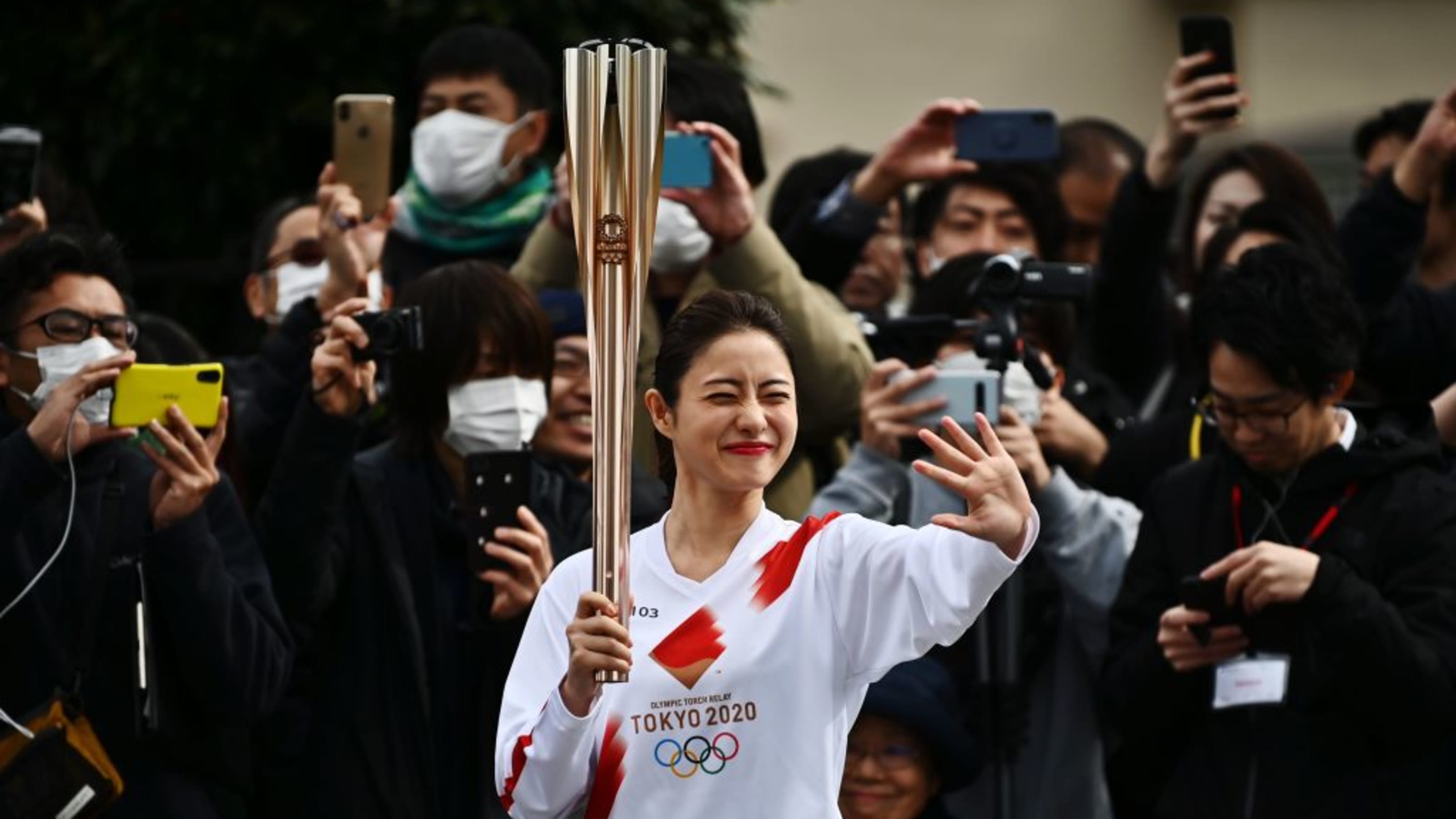 聖火リレーのリハーサルに女優の石原さとみさんらが参加 本番を想定し周囲は交通規制