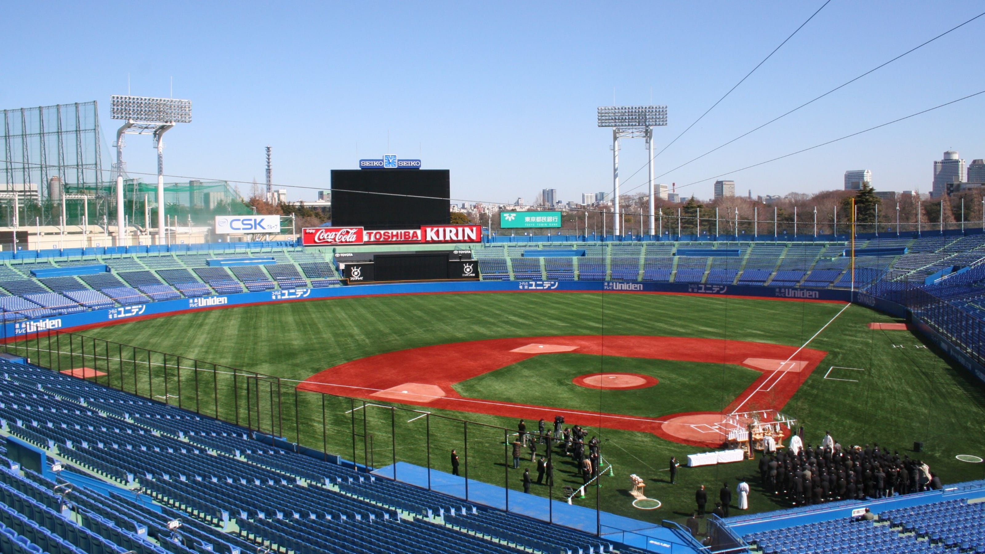 プロ野球 4月19日 ヤクルト バンデンハークら4人 Dena ロメロら3人が入団会見