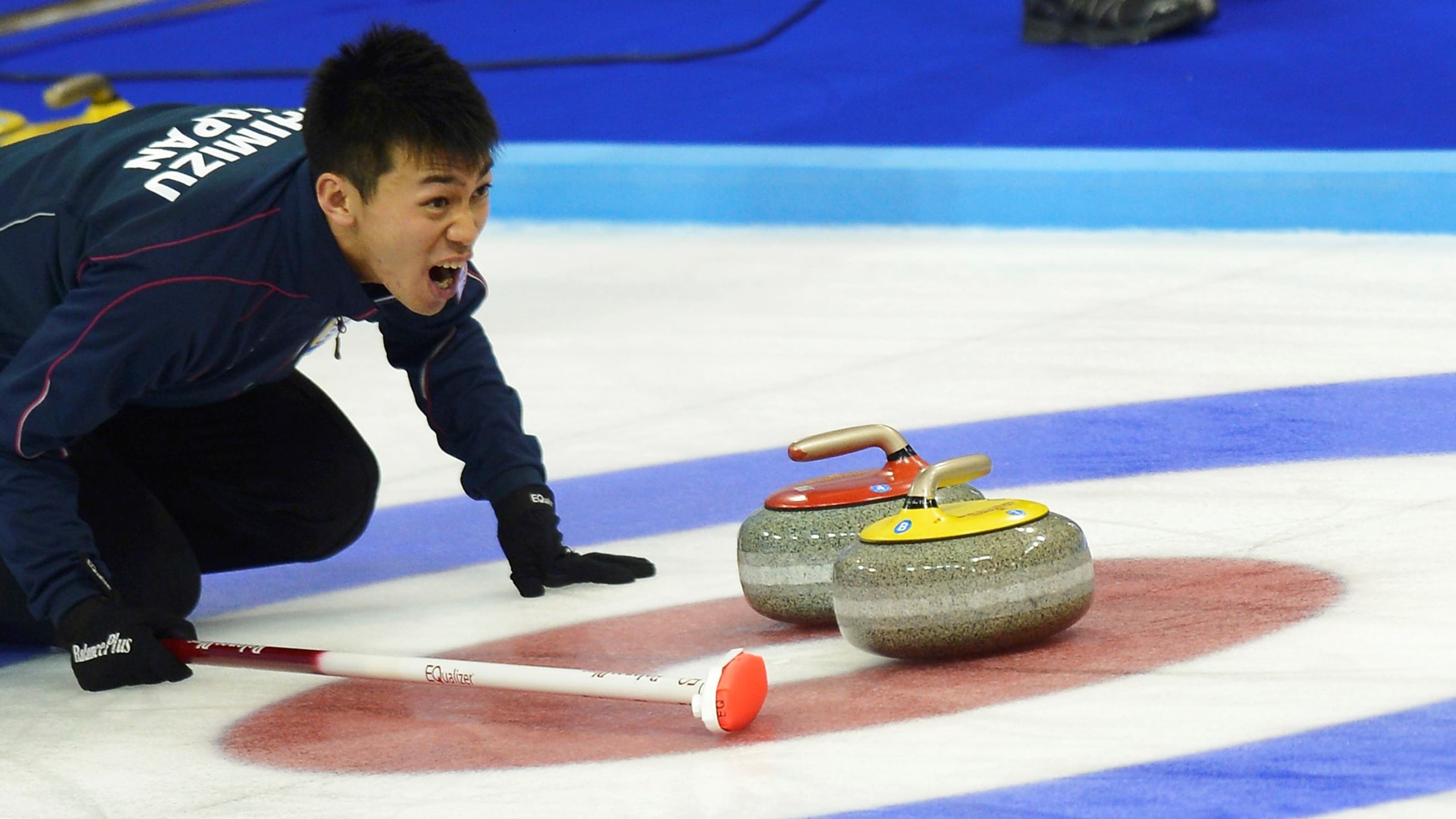 カーリング男子世界選手権2日目 日本代表 コンサドーレ はスイスに敗戦 予選l通算1勝2敗