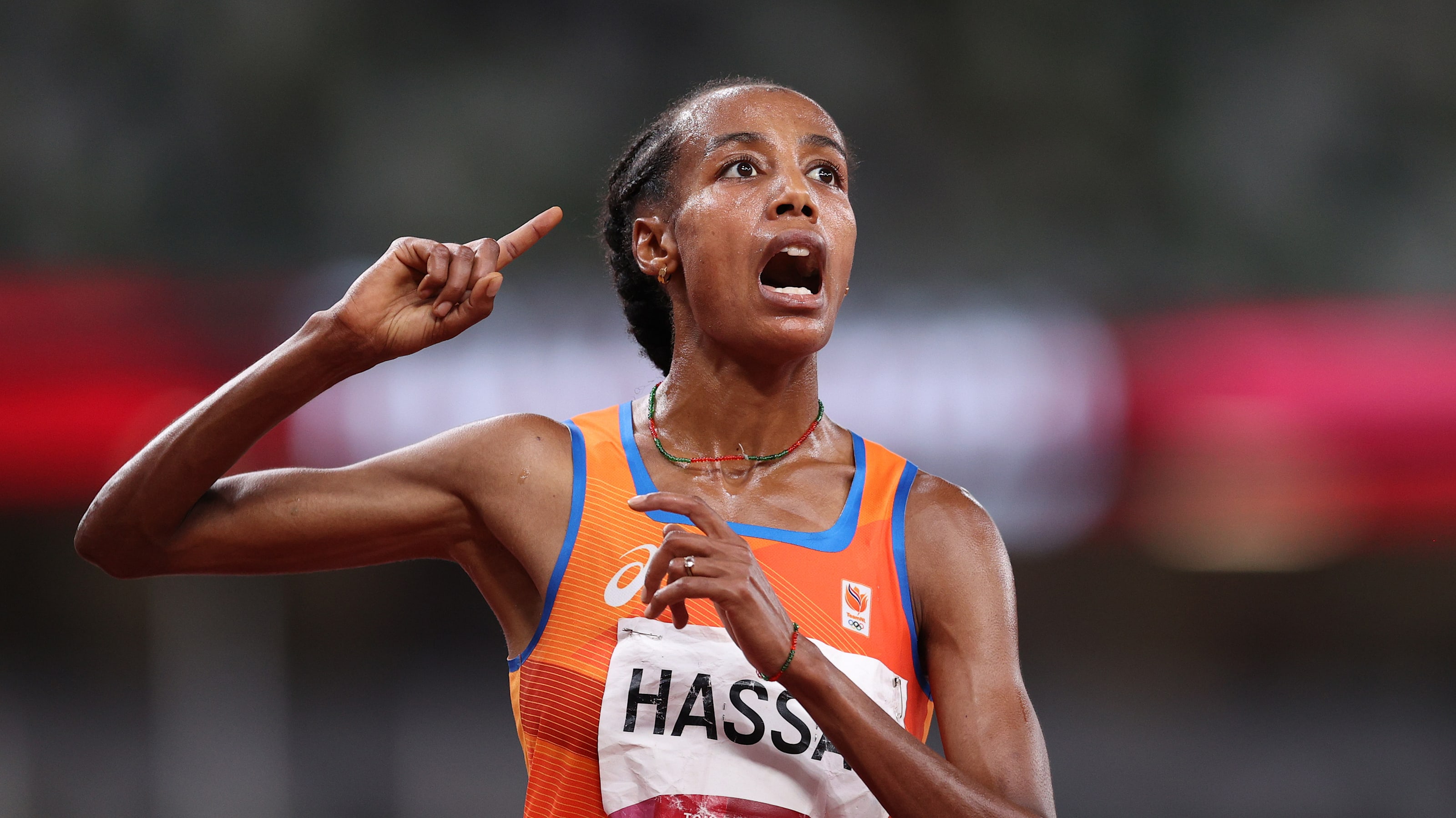 sifan hassan wins 10 000m for second gold third olympic medal