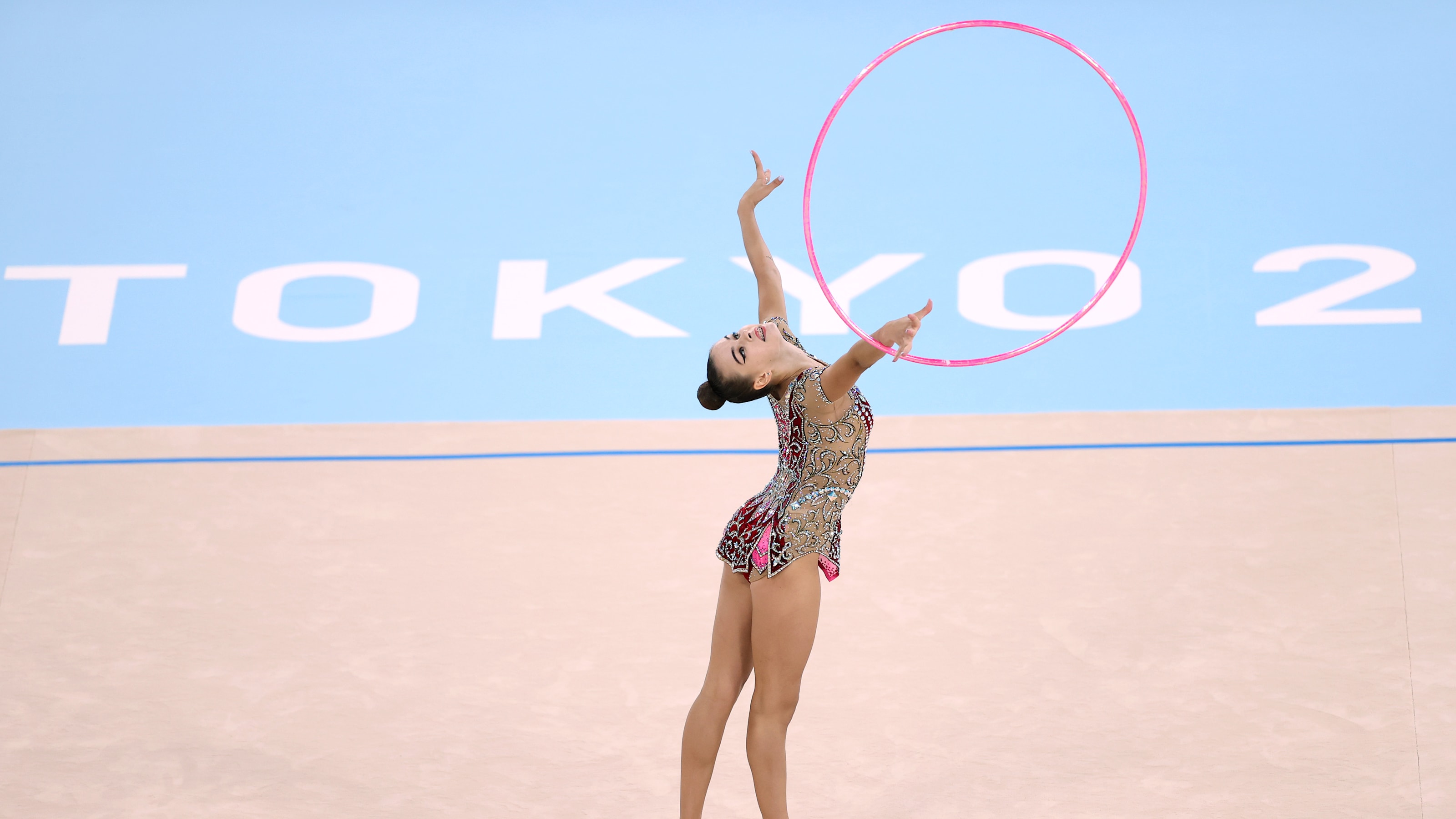 Rhythmic Gymnastics Averina Sisters Dominate Qualifiers At Tokyo