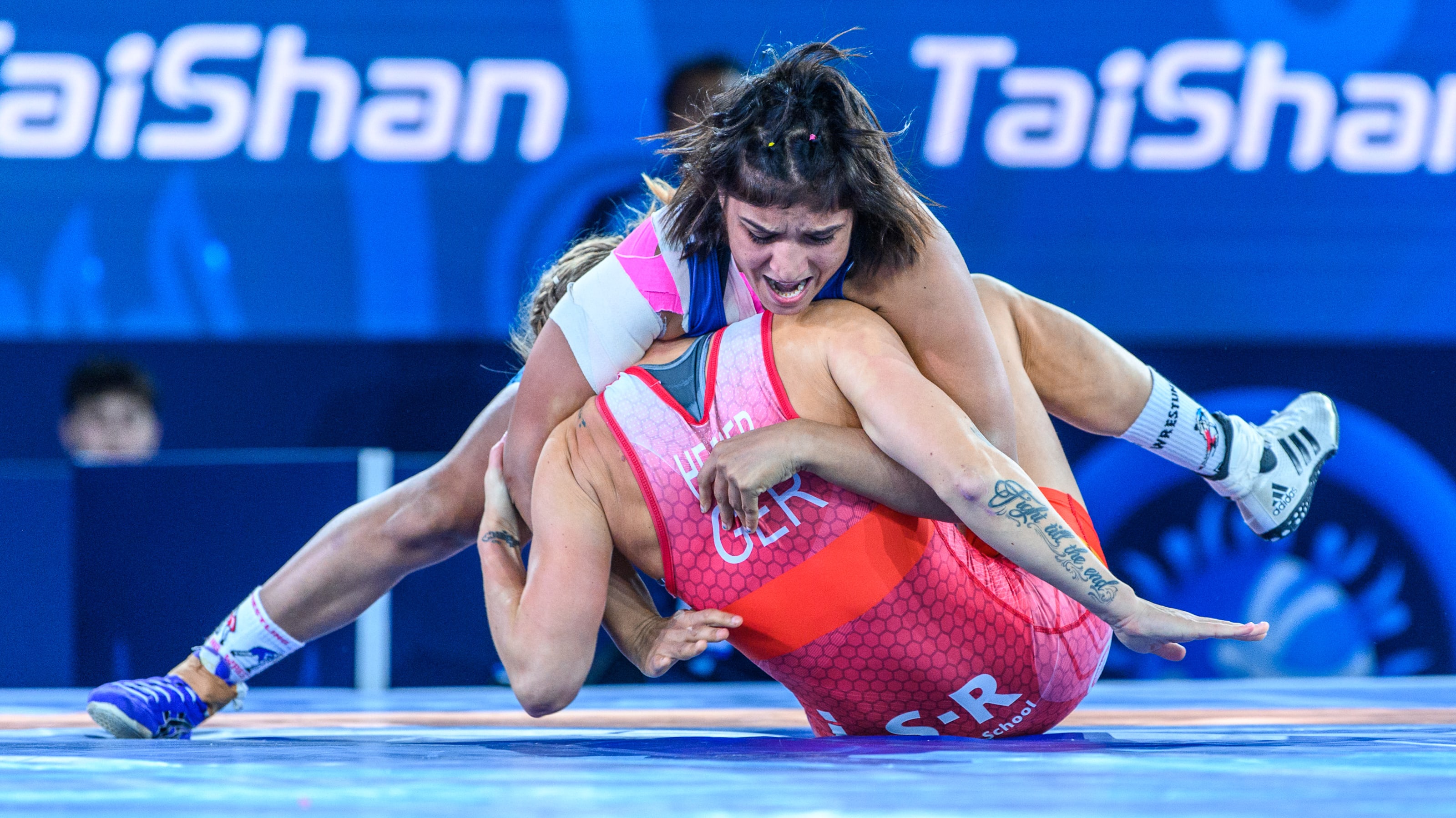 Asian Girls Wrestle