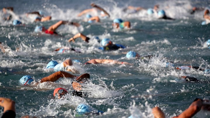 10キロを泳ぎ切るマラソンスイミング 男子は平井康翔 女子は貴田裕美の敢闘に期待