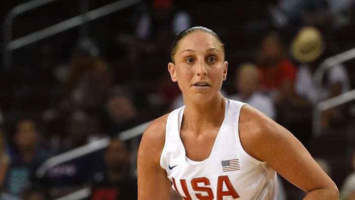 42-år gammel 183 cm høy Diana Taurasi i 2024