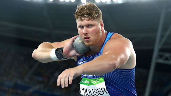 Crouser Sets Olympic Record To Win Shot Put Gold Olympic News