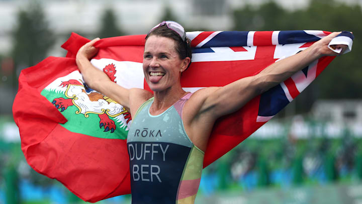 Fordi Mentalt diakritisk Flora Duffy adds world championship title to Tokyo Olympics gold