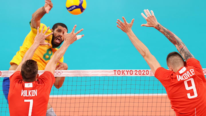Wallace tenta encontrar espaço no bloqueio entre Iakovlev e Volkov, destaques do ROC, pelos Jogos Tóquio 2020
