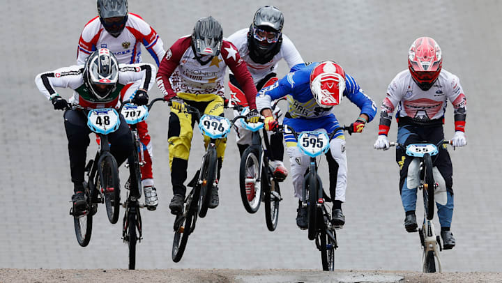 自転車競技BMXレーシング：何が起こるか分からない「自転車の格闘技」