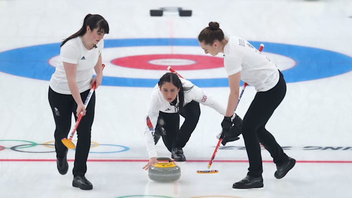 メダル決定 イギリス 金メダル 日本 銀メダル カーリング女子