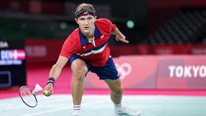 Olympics v. axelsen V for