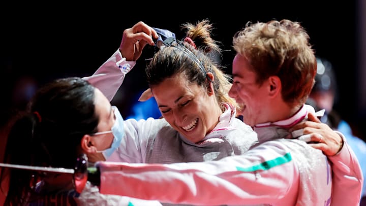 China Win Gold In The Women S Foil Team Event At Tokyo Bebe Vio And Italy Take Silver