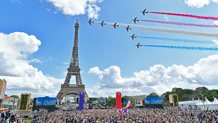 Cerimonia di consegna dei Giochi Olimpici l'8 agosto 2021 a Parigi, Francia