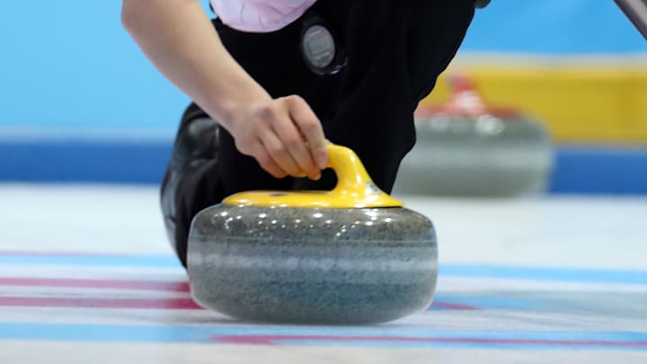 カーリング 女子世界選手権7日目 北海道銀行はイタリアとカナダに連勝 4