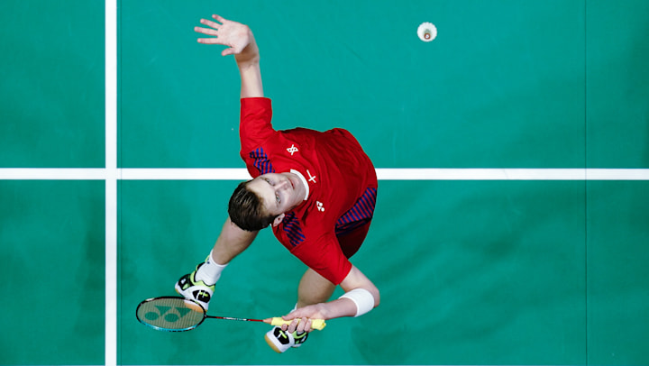 Viktor Axelsen retain his badminton world champion