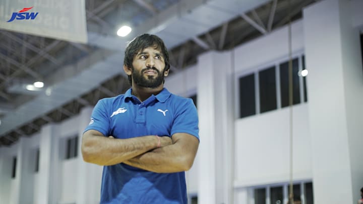 Bajrang Punia Yogeshwar Dutt Can The Apprentice Outshine His Master In Tokyo