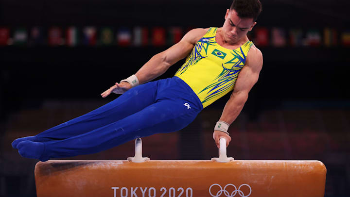 Caio Souza em ação no Salto no Centro de Ginástica Ariake