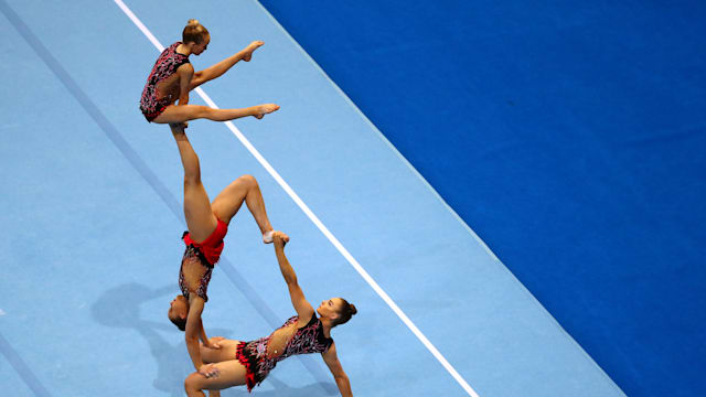 GIMNASIA ACROBATICA