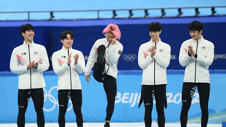 Kwak Yoongy's 'Dynamite' Dance during the 5000m relay victory ceremony