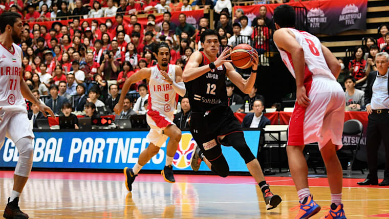 6センチの高身長で父母は元選手 バスケの申し子 は日本人2人目のnbaプレーヤーとして躍動する